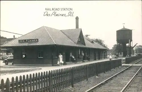 Postcard Des Plaines Illinois RAIL ROAD STATION Bahnhof 1956