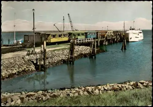 Ansichtskarte Langeoog Schiff am Inselanleger Inselbahn Eisenbahn 1962