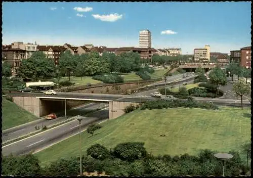 Ansichtskarte Duissern-Duisburg Stadtautobahn am Hauptbahnhof 1968