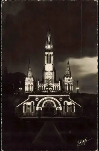 CPA Lourdes Lorda La Basilique Illuminée 1956