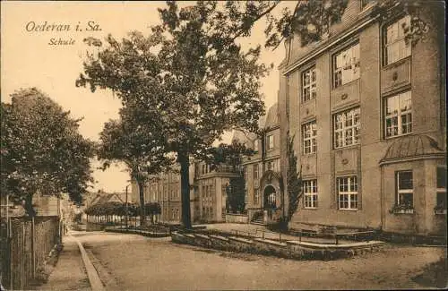 Ansichtskarte Oederan Straßenpartie an der Schule 1926