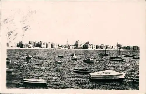 Alexandrien الإسكندرية‎, al-Iskandariyya Boote vor der Stadt Egypt Ägypten 1962