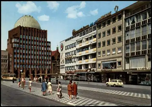 Hannover Tram Haltestelle Kurt-Schumacher-Straße und Anzeigerhochhaus 1970