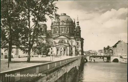 Ansichtskarte Mitte-Berlin Marx-Engels Platz Berliner Dom 1956