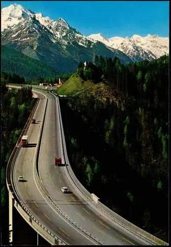 Innsbruck Europabrücke Fahrbahn  Kapelle geg. Habicht u. Stubaier Alpen 1975