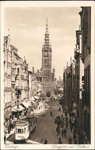 Postcard Danzig Gdańsk Langgasse, belebt mit Straßenbahn 1934