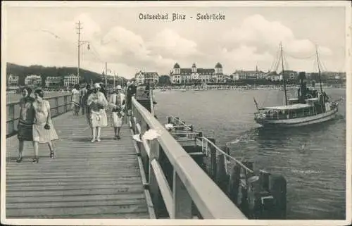 Ansichtskarte Binz (Rügen) Frauen auf der Seebrücke - Dampfer 1918