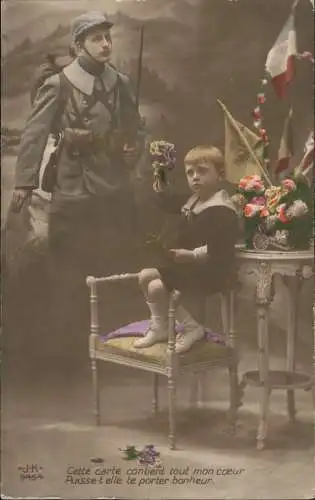 CPA .Frankreich Patriotika France Fotokunst Soldat u. Kind 1915
