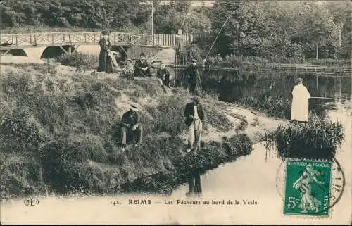 CPA Reims Reims Les Pêcheurs au bord de la Vesle - Angler 1912