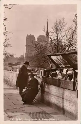 CPA Paris Bouquiniste et Notre-Dame 1930