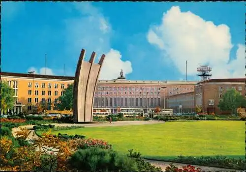 Tempelhof-Berlin Platz Luftbrückendenkmal Flughafen Tempelhof 1967