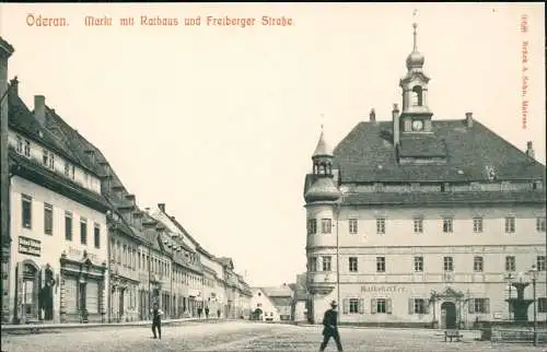 Oederan Marktplatz Markt mit Rathaus und Freiberger Straße. 1907