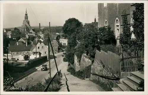 Ansichtskarte Oederan Teilansicht, Straßen Partie mit Auto 1935