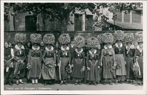 Schwarzwald Tracht von St. Georgen i. Schwarzwald Frauengruppe Fotokarte 1930