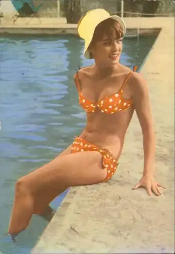 Ansichtskarte  Menschen / Soziales Leben - Erotik Frau im Bikini 1963