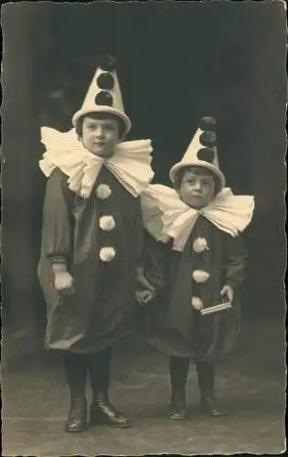 Karneval / Fastnacht / Fasching Kinder als Clown 1926 Privatfoto