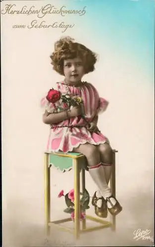 Glückwunsch Geburtstag Birthday Fotokunst Mädchen auf Stuhl Rosen 1928