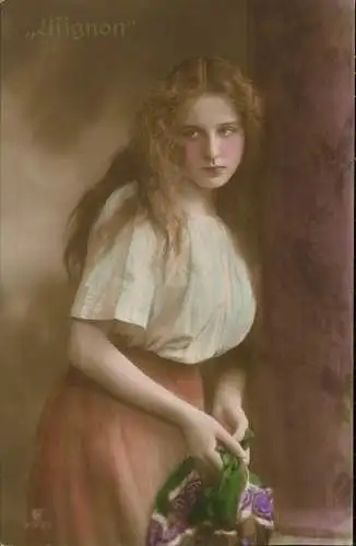 Ansichtskarte  Fotokunst schöne schüchterne Frau coloriert 1913