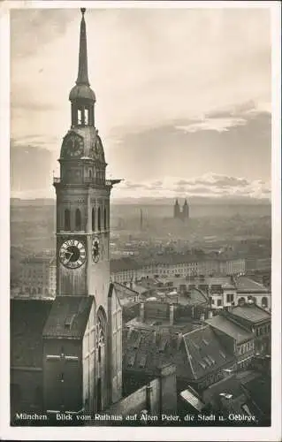 München Blick vom Rathaus auf Alten Peter, die Stadt u.. Gebirge, 1953