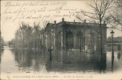 CPA Paris La Gare des Invalides Bahnhof Überschwemmung 1910