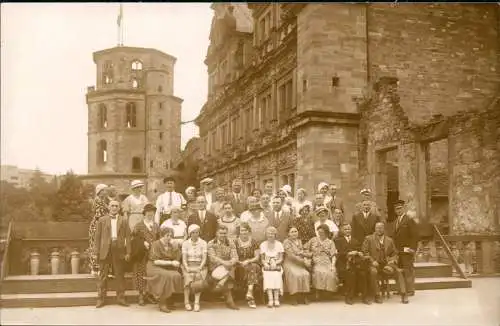 Ansichtskarte Heidelberg Heidelberger Schloss Gruppenbild 1930