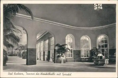 Postcard Bad Kudowa Kudowa-Zdrój Inneres der Wandelhalle 1938