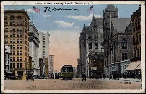 Postcard Newark Newark Broad Street, looking South 1923  USA New Jersey