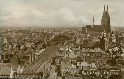 Ansichtskarte Köln Bahnhof Totale Seitenansicht Dom - Fotokarte 1930