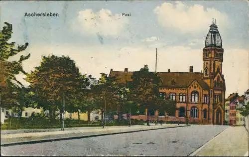 Ansichtskarte Aschersleben Straßenpartie am Postamt 1920