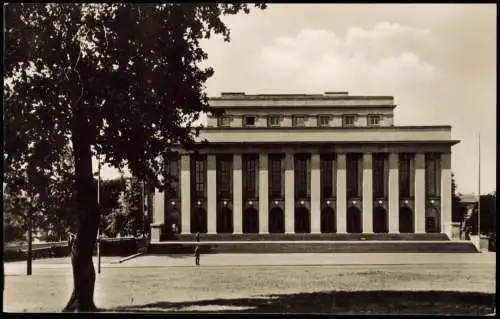 Ansichtskarte Dessau-Dessau-Roßlau Landestheater zur DDR-Zeit 1958/1957