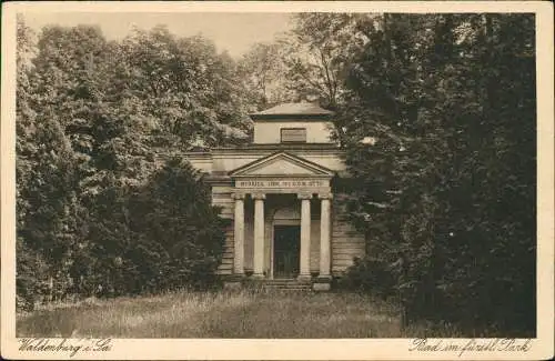 Ansichtskarte Waldenburg (Sachsen) Bad im fürstl. Park 1928