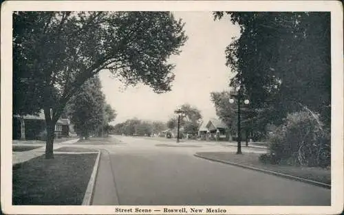 Postcard Roswell (New Mexico) Street Scene 1930