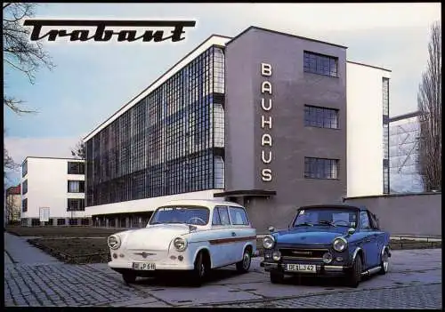 Dessau-Dessau-Roßlau Trabant 600 Kombi und 601 Cabrio vor dem Bauhaus. 2000