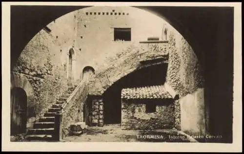 Cartoline Taormina Interno Palazzo Corvaia  Sizilien  Sicilia 1930