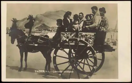 Taormina native Scene with people, Einheimische auf Kutschen-Wagen 1920