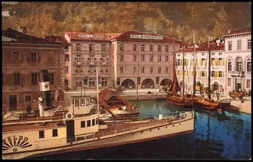 Cartoline Riva del Garda Lago di Garda Riva Porto col Hotel Baviera 1915