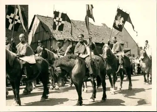 Foto Köln Historischer Umzug Reiter Standarten 1962 Foto