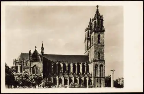 Magdeburger Dom und Ehrenmal Denkmal