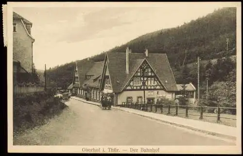 Ansichtskarte Oberhof (Thüringen) Straßenpartie am Bahnhof 1928  gel. Bahnpost