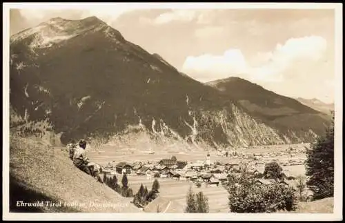 Ansichtskarte Ehrwald Junge schaut auf das Dorf Danielspitze 1932