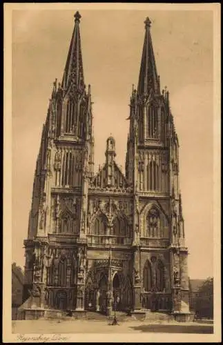 Ansichtskarte Regensburg Dom 1920   gelaufen mit eckigem Bahnpoststempel