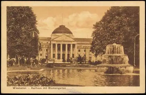 Ansichtskarte Wiesbaden Kurhaus mit Blumengarten 1912