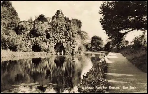 Wörlitz-Oranienbaum-Wörlitz Wörlitzer Park bei Dessau. Der Stein 1962