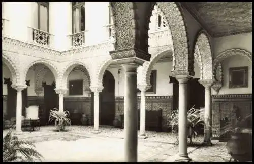 Sevilla Alcázar Patio de las muñecas Cour de les poupées 1960