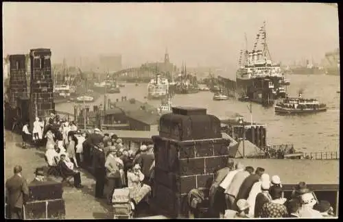 Ansichtskarte Hamburg Hafen. Blick von Dachgarten - Dampfer 1930