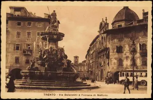 Trient Trento Straßen-Ansicht Via Belenzani e Fontana di Nettuno 1920