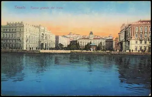 Cartoline Triest Trieste Piazza grande dal mare 1910