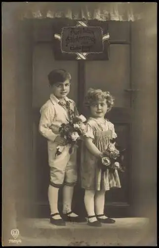 Ansichtskarte  Geburtstag Birthday Junge u. Mädchen mit Rosen Fotokunst 1921