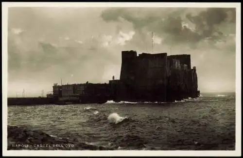 Cartoline Neapel Napoli Castel Dellovo (Burg Anlage am Mittelmeer) 1930