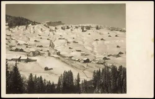 Hirschegg-Mittelberg/Vorarlberg Blick auf die Stadt im Winter 1934